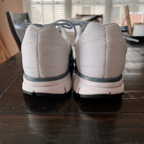 COPY - Nike Pegasus 30 size 8.5 - Picture 4 of 5